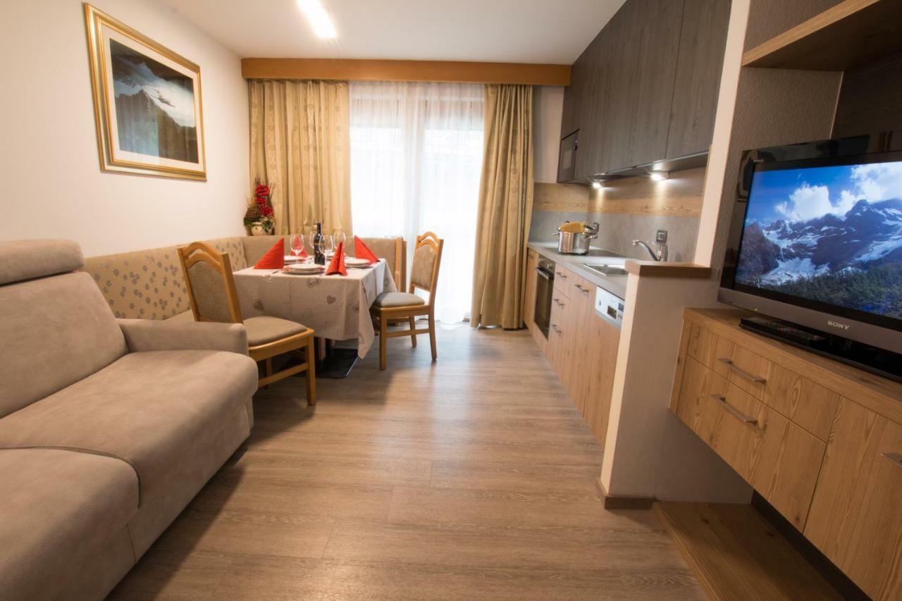 Residence Villa Artic 캄피텔로디파사 외부 사진
